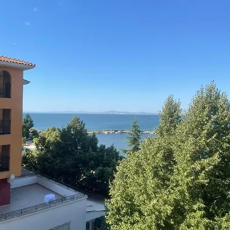 Marina Cape Sky View Lux In Ахелой