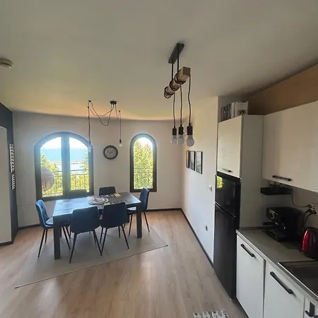 Апартаменты Marina Cape Sky View Lux In *
