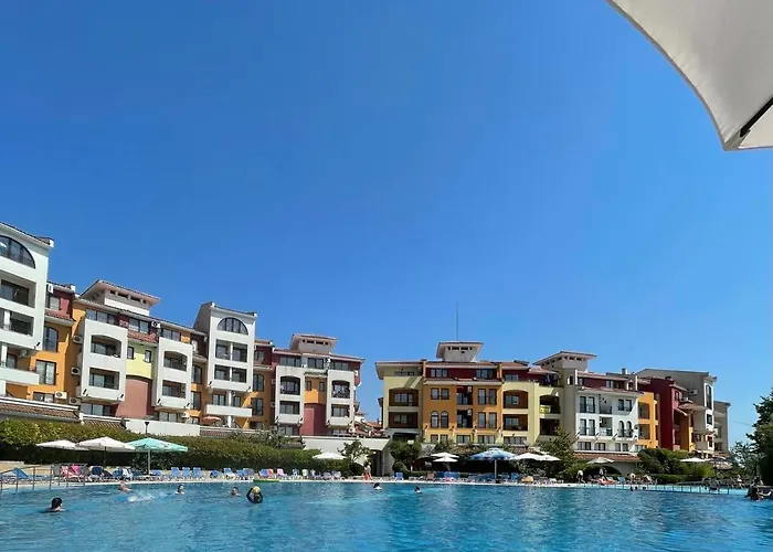 アパート Marina Cape Sky View Lux In アヘロイ